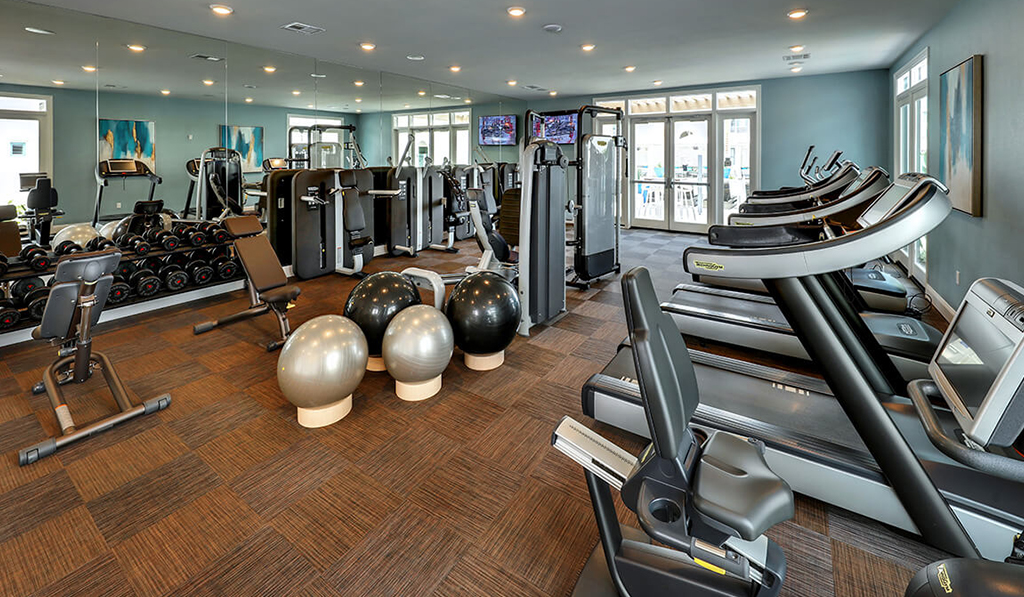Fitness room at Dylan Point Loma apartments